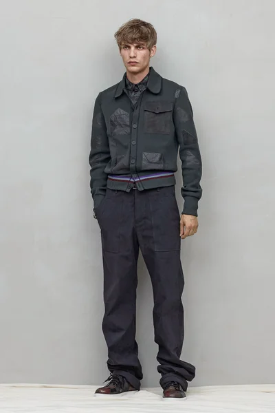 Look 15